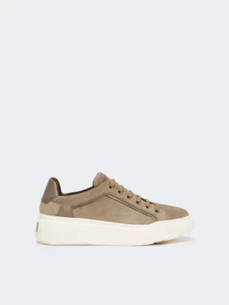 Sneakers i mocka, mud