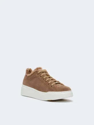 Sneakers i mocka och teddytyg, hasselnötsbruna