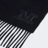 Stola i ren kashmir med monogramdetalj, ultramarin Stola i ren kashmir med monogramdetalj, ultramarin