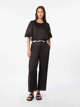 T-shirt i ramiegaze och broderie anglaise, svart