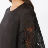 T-shirt i ramiegaze och broderie anglaise, svart T-shirt i ramiegaze och broderie anglaise, svart