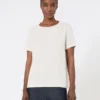 T-shirt i satin, naturvit T-shirt i satin, naturvit