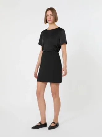 T-shirt i satin och jersey, svart