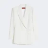 Tajt sittande blazer i ullkrepp, vit Tajt sittande blazer i ullkrepp, vit