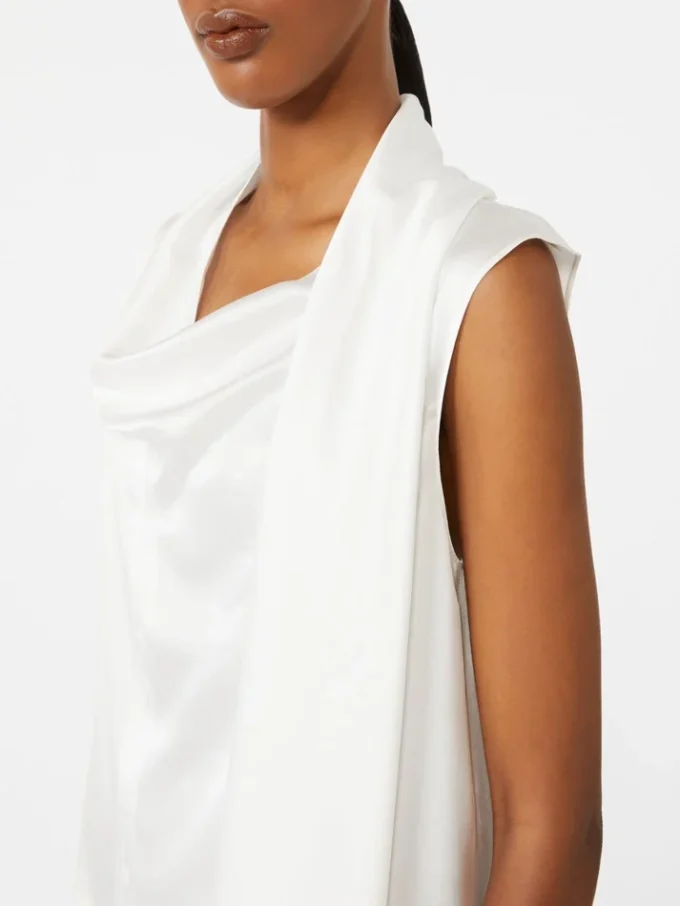 Top i silkesatin, vit Top i silkesatin, vit