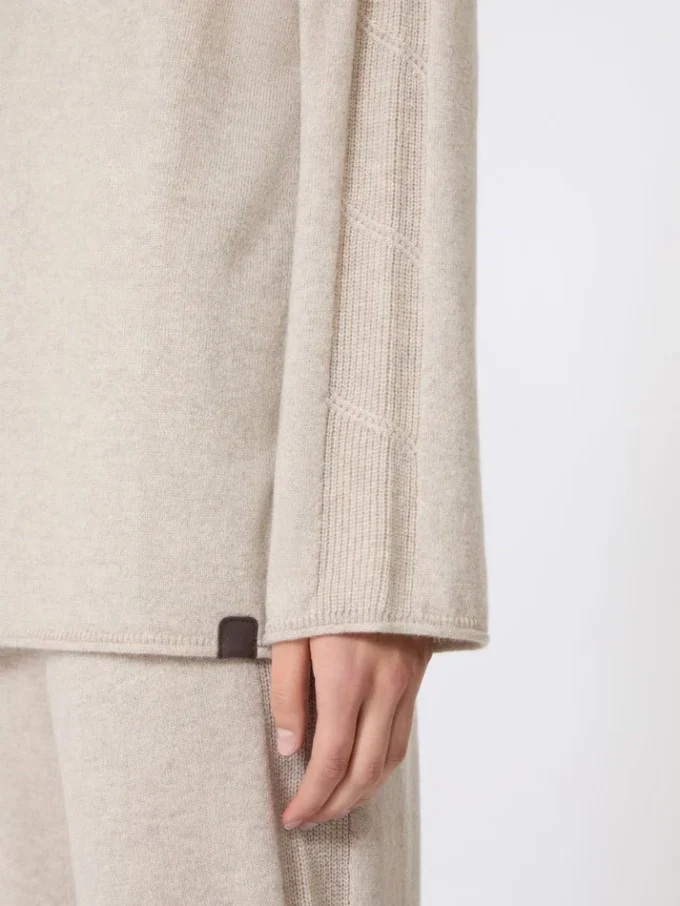 Tröja i kashmirgarn, beige Tröja i kashmirgarn, beige