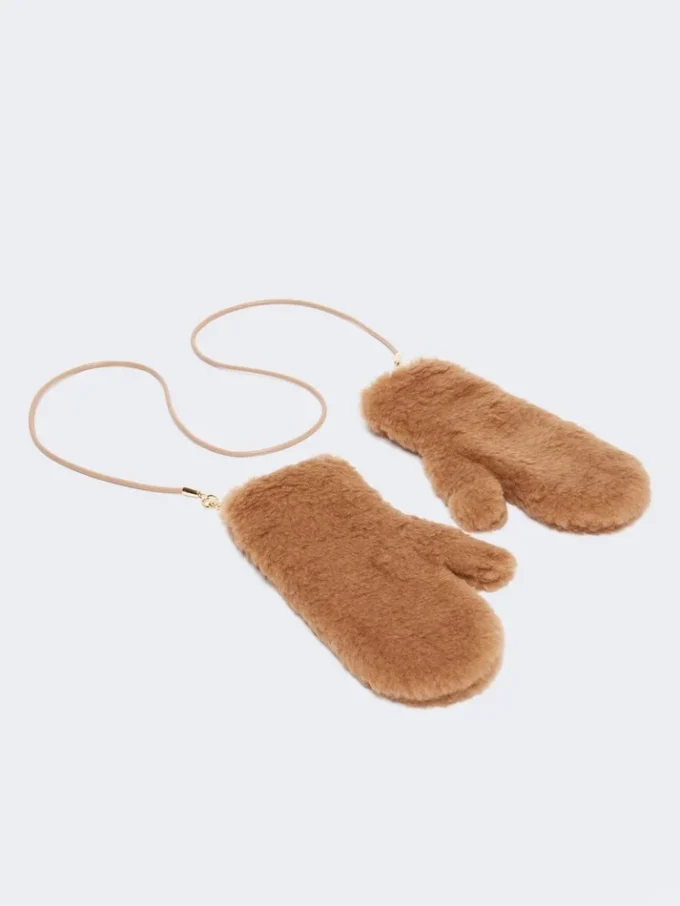 Vantar i teddytyg, kamel Vantar i teddytyg, kamel