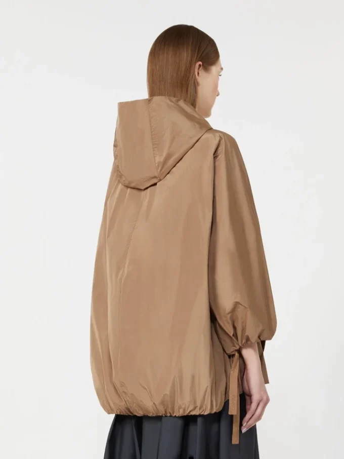 Vattenavvisande taffeta-jacka, kamel Vattenavvisande taffeta-jacka, kamel