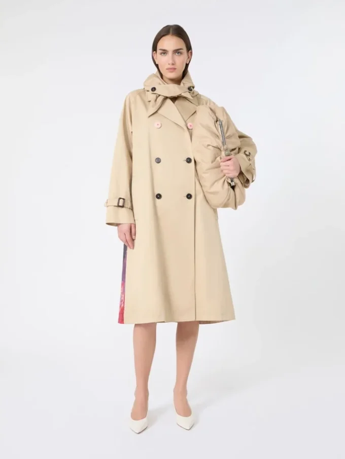 Vattenavvisande trenchcoat i gabardin med tryck, plommon Vattenavvisande trenchcoat i gabardin med tryck, plommon