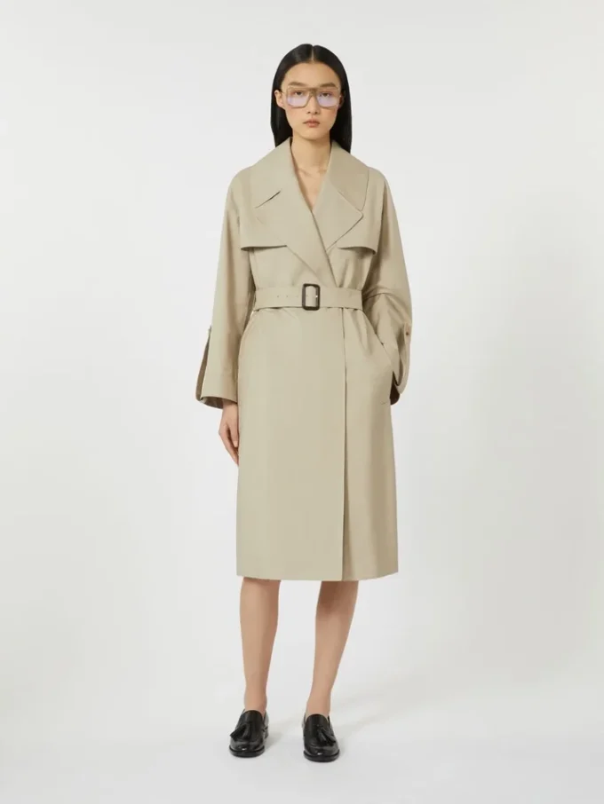 Vattenavvisande trenchcoat i twill med bälte, sand Vattenavvisande trenchcoat i twill med bälte, sand