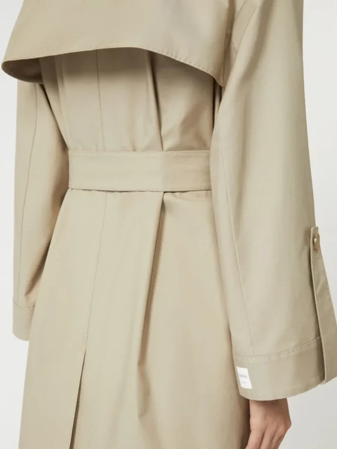 Vattenavvisande trenchcoat i twill med bälte, sand Vattenavvisande trenchcoat i twill med bälte, sand