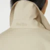 Vattenavvisande trenchcoat i twill med bälte, sand Vattenavvisande trenchcoat i twill med bälte, sand