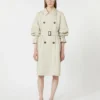 Vattenavvisande trenchcoat i twill med dubbelknäppning, naturfärgad Vattenavvisande trenchcoat i twill med dubbelknäppning, naturfärgad