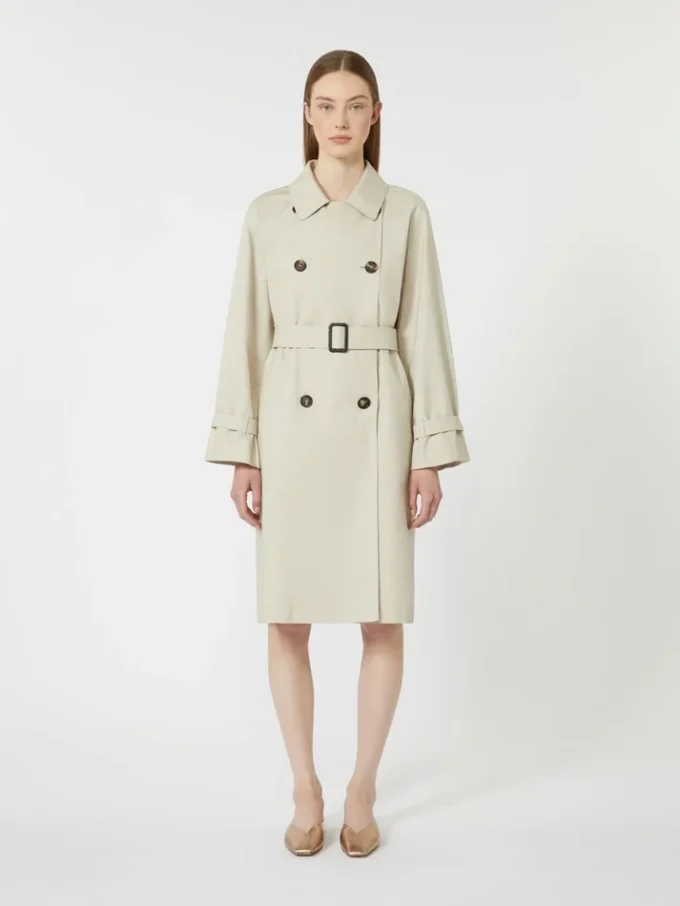 Vattenavvisande trenchcoat i twill med dubbelknäppning, naturfärgad Vattenavvisande trenchcoat i twill med dubbelknäppning, naturfärgad