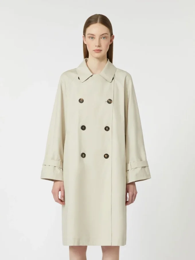 Vattenavvisande trenchcoat i twill med dubbelknäppning, naturfärgad Vattenavvisande trenchcoat i twill med dubbelknäppning, naturfärgad