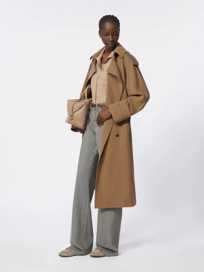 Vattenavvisande trenchcoat i ullgabardin, brun Vattenavvisande trenchcoat i ullgabardin, brun