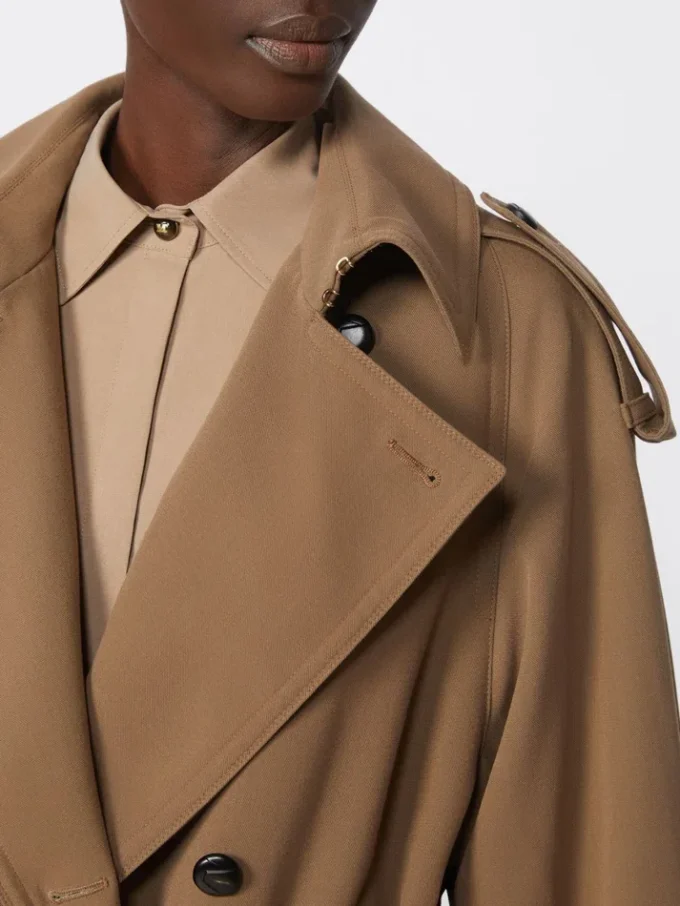Vattenavvisande trenchcoat i ullgabardin, brun Vattenavvisande trenchcoat i ullgabardin, brun
