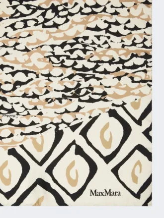 Överdimensionerad scarf i tryckt siden, beige