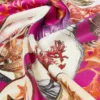 Överdimensionerad scarf i tryckt silkestwill, fuchsia