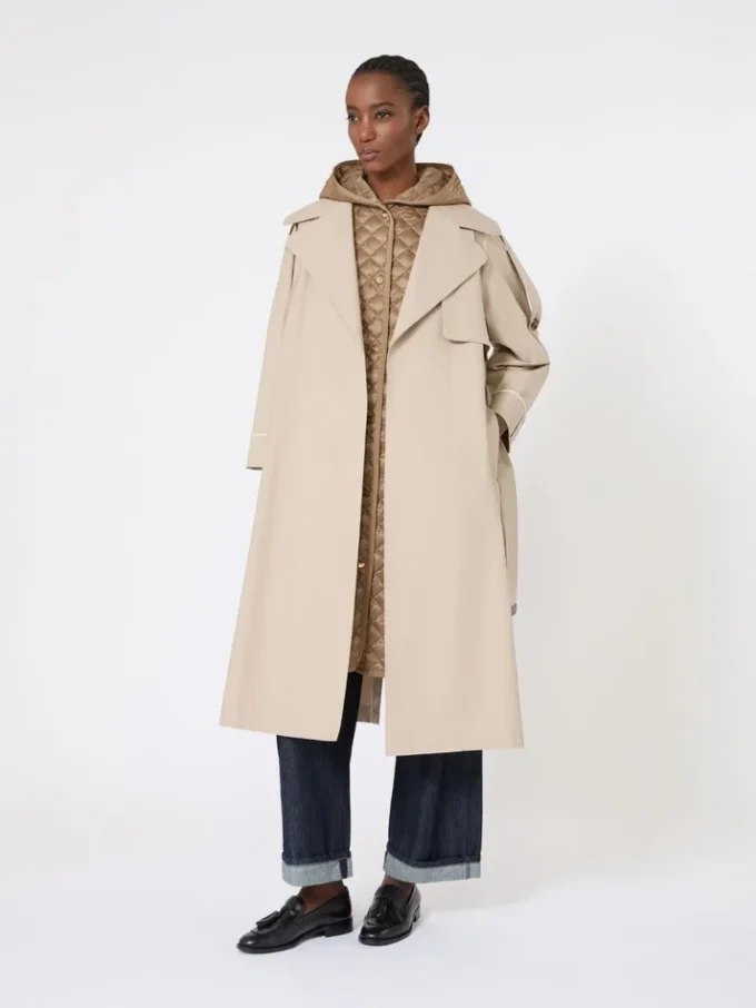 Överdimensionerad vattenavvisande trenchcoat i twill, sand Överdimensionerad vattenavvisande trenchcoat i twill, sand